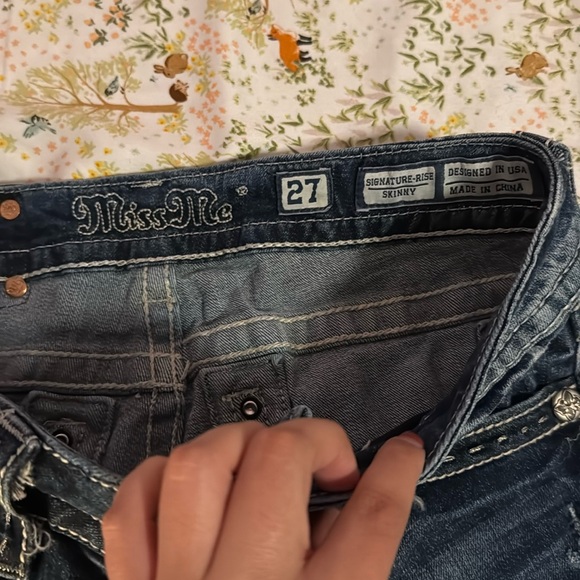 Miss Me Signature-Rise Skinny Jeans Cow Hide Pockets - Picture 7 of 10